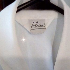 ALICIA BLOUSE, WHITE, SS, NO SIZE, PROBABLY MEDIUM